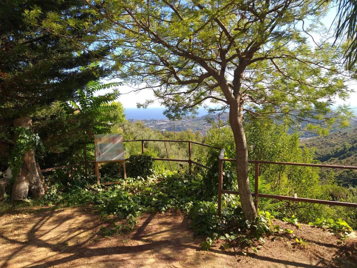 منزل الضيف سانريمو  في Detached House With Garden And Sea View المظهر الخارجي الصورة
