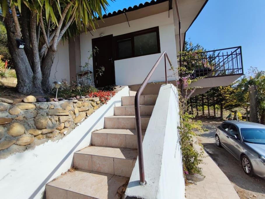 منزل الضيف سانريمو  في Detached House With Garden And Sea View المظهر الخارجي الصورة